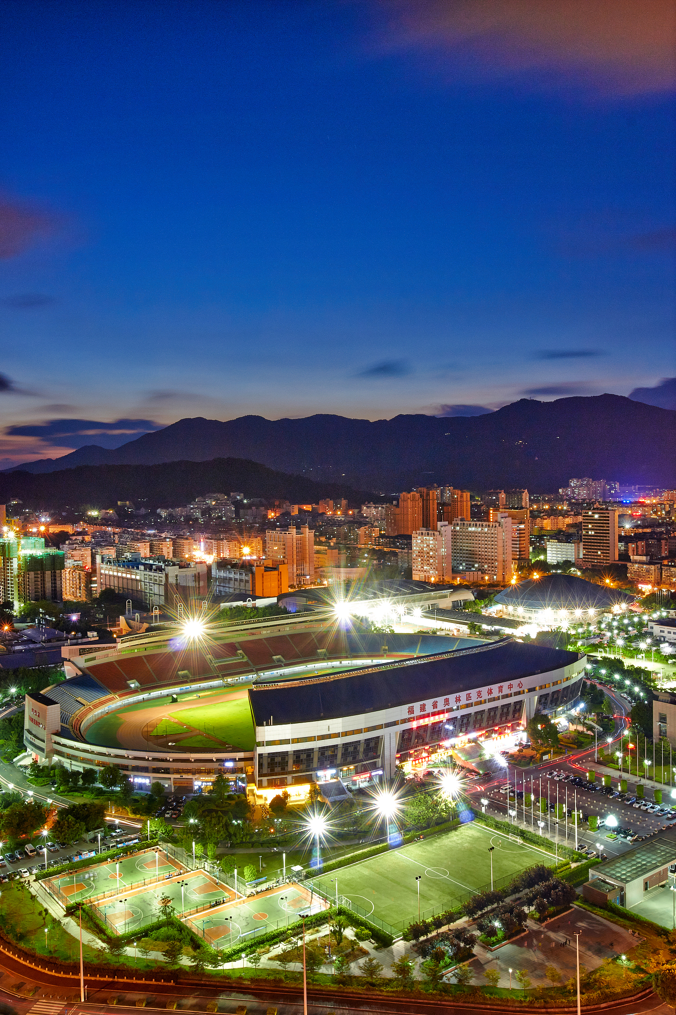 福建省奥林匹克中心夜景
