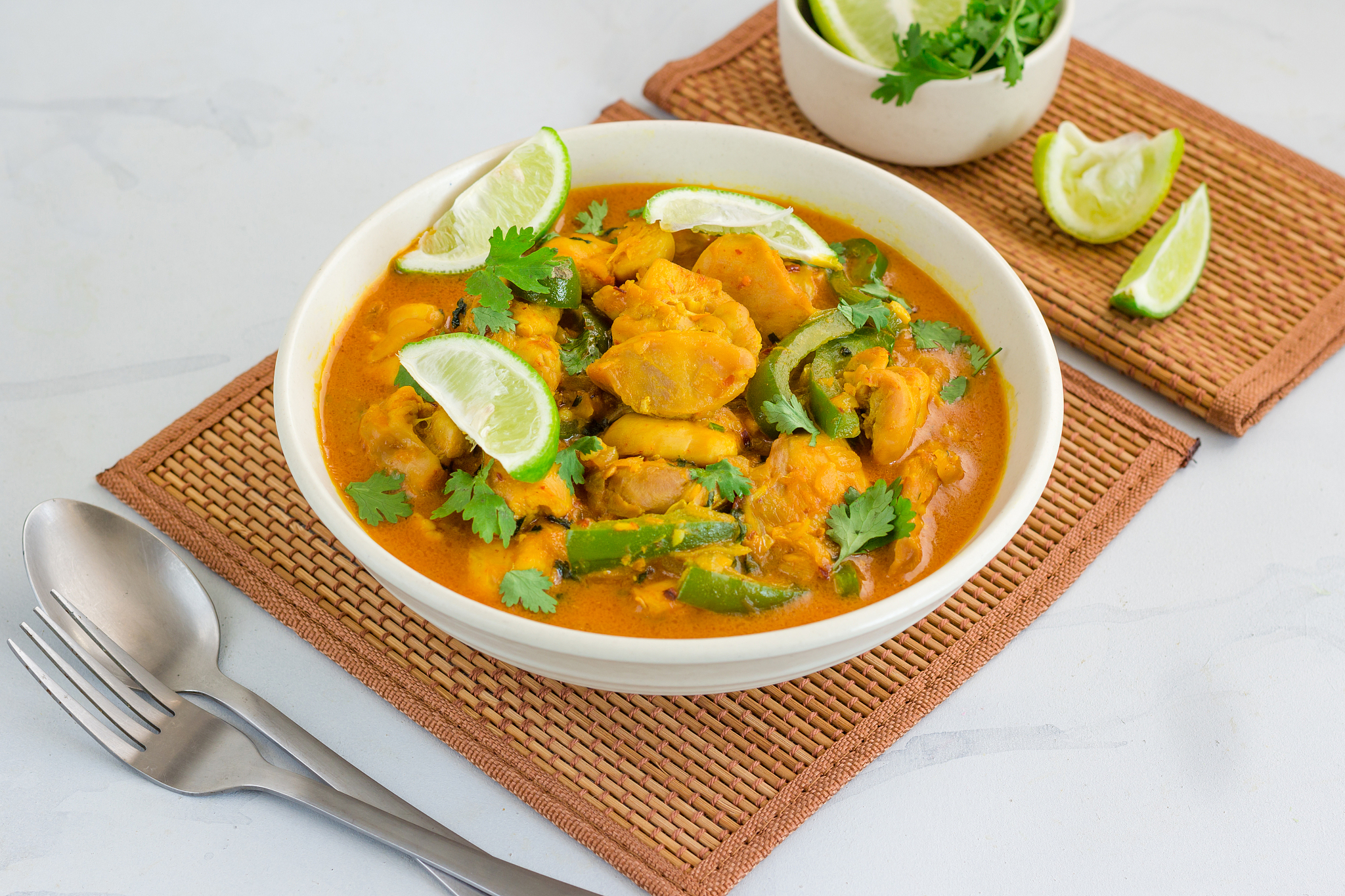 traditional thai coconut chicken curry