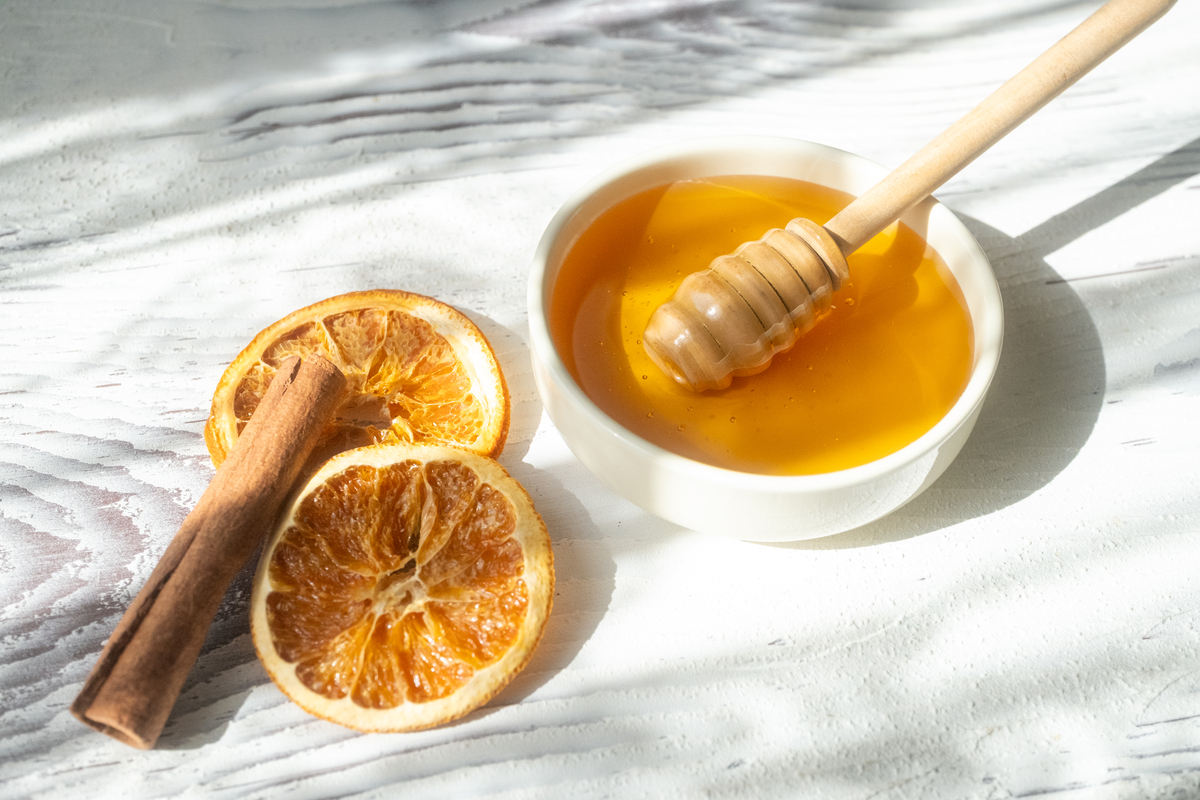 喝蜂蜜可以让皮肤变好吗怎么喝蜂蜜