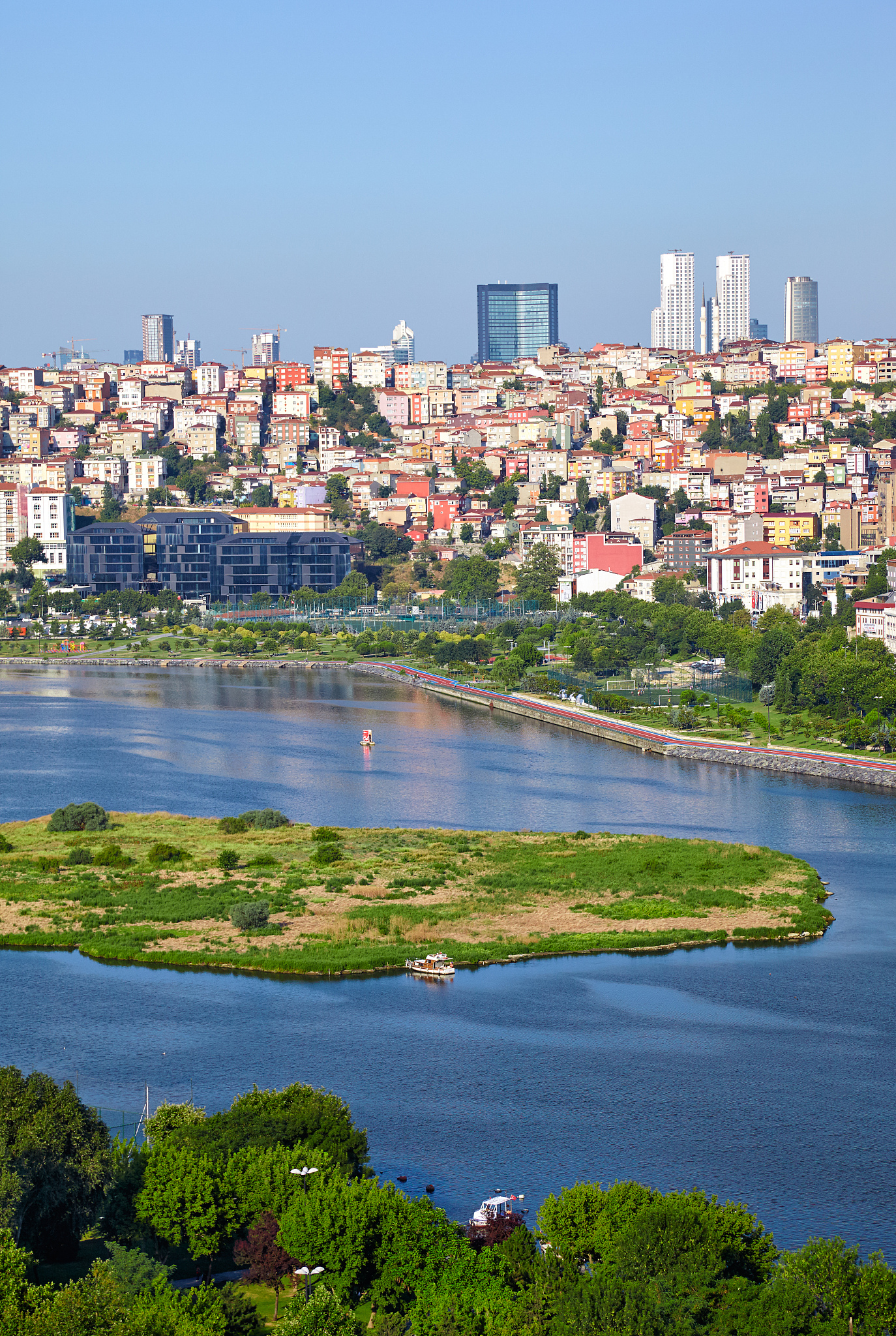 the view from the hill of pierre loti to the golden