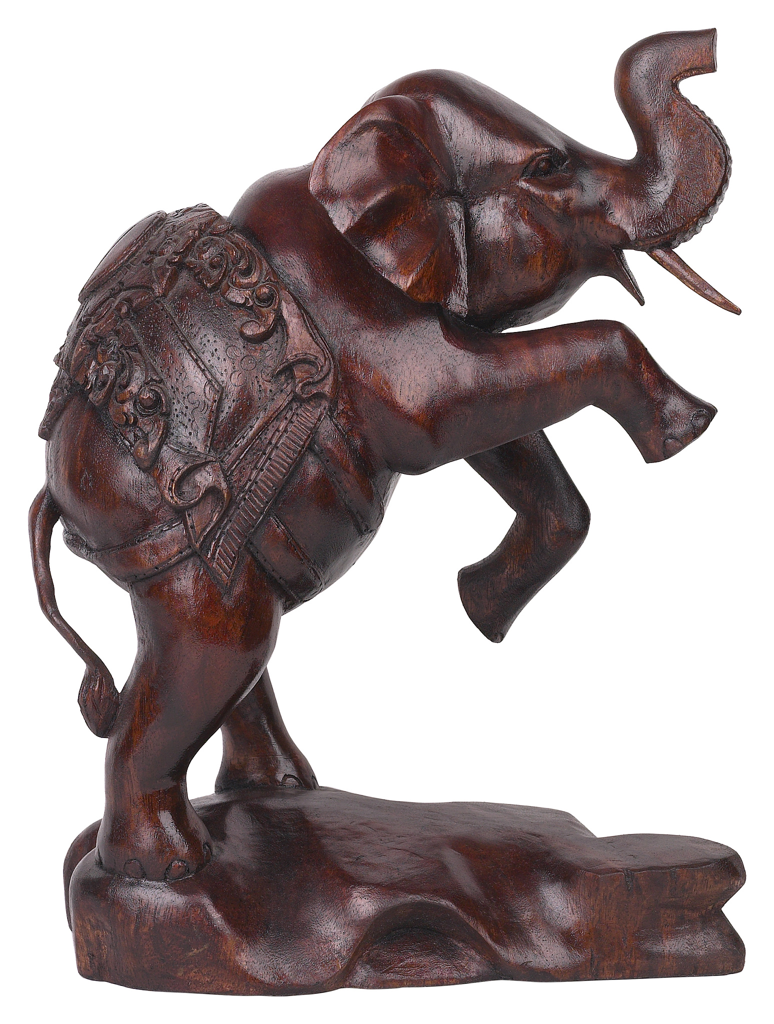 力大无穷的牛河马：从无名小卒到星球领袖的和平之路