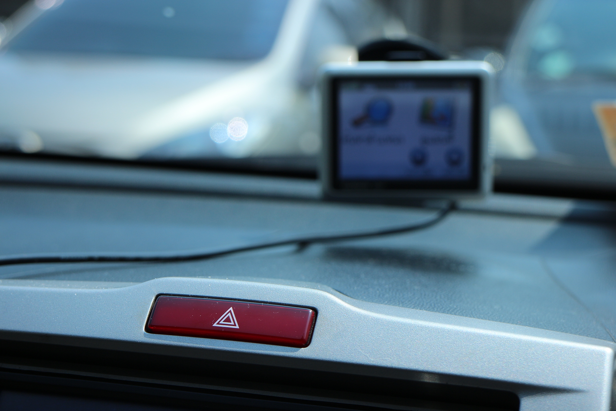 科鲁兹倒车有嘀嘀声