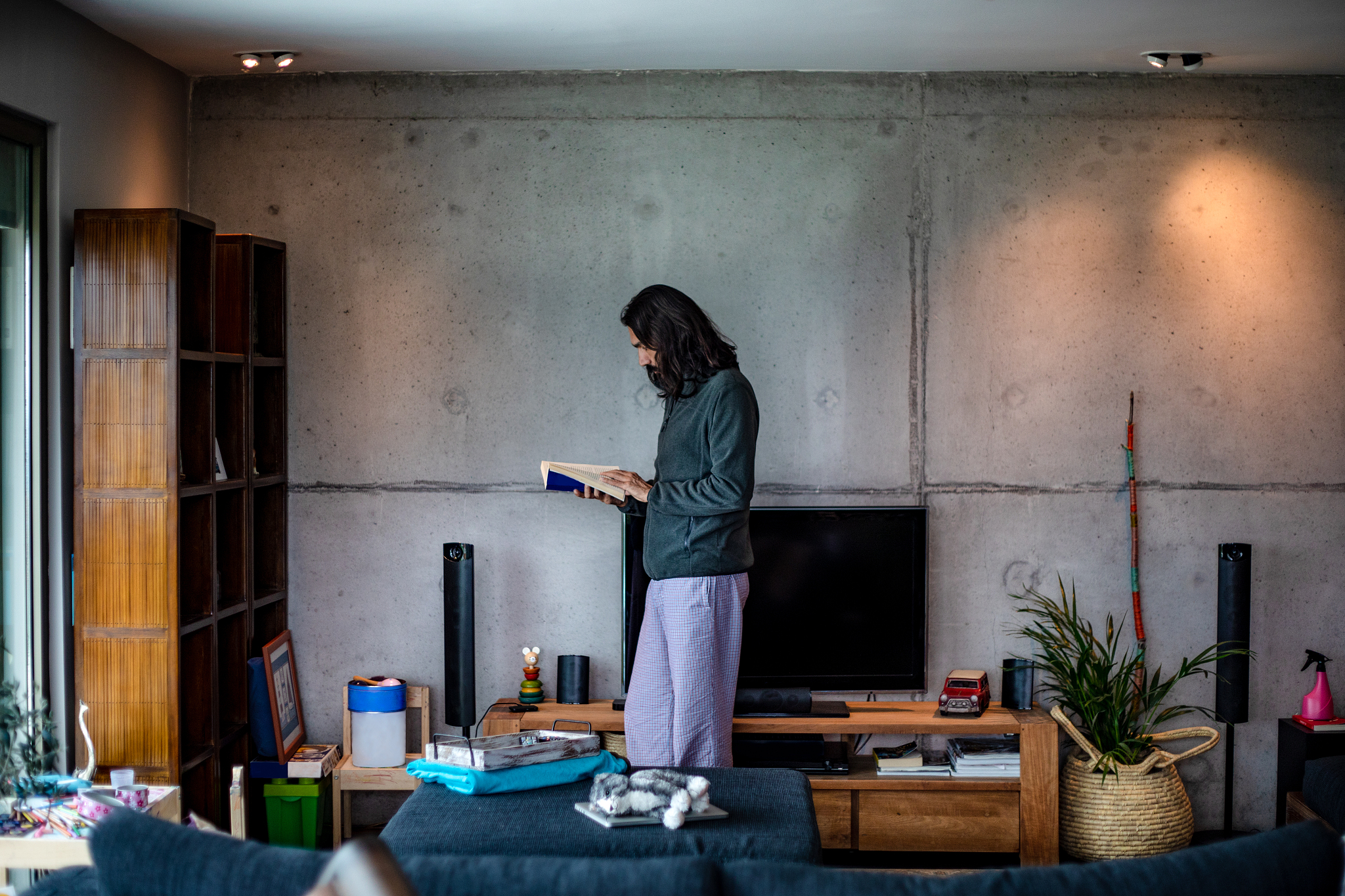 软装饰材料在室内环境艺术设计中的应用研究综述