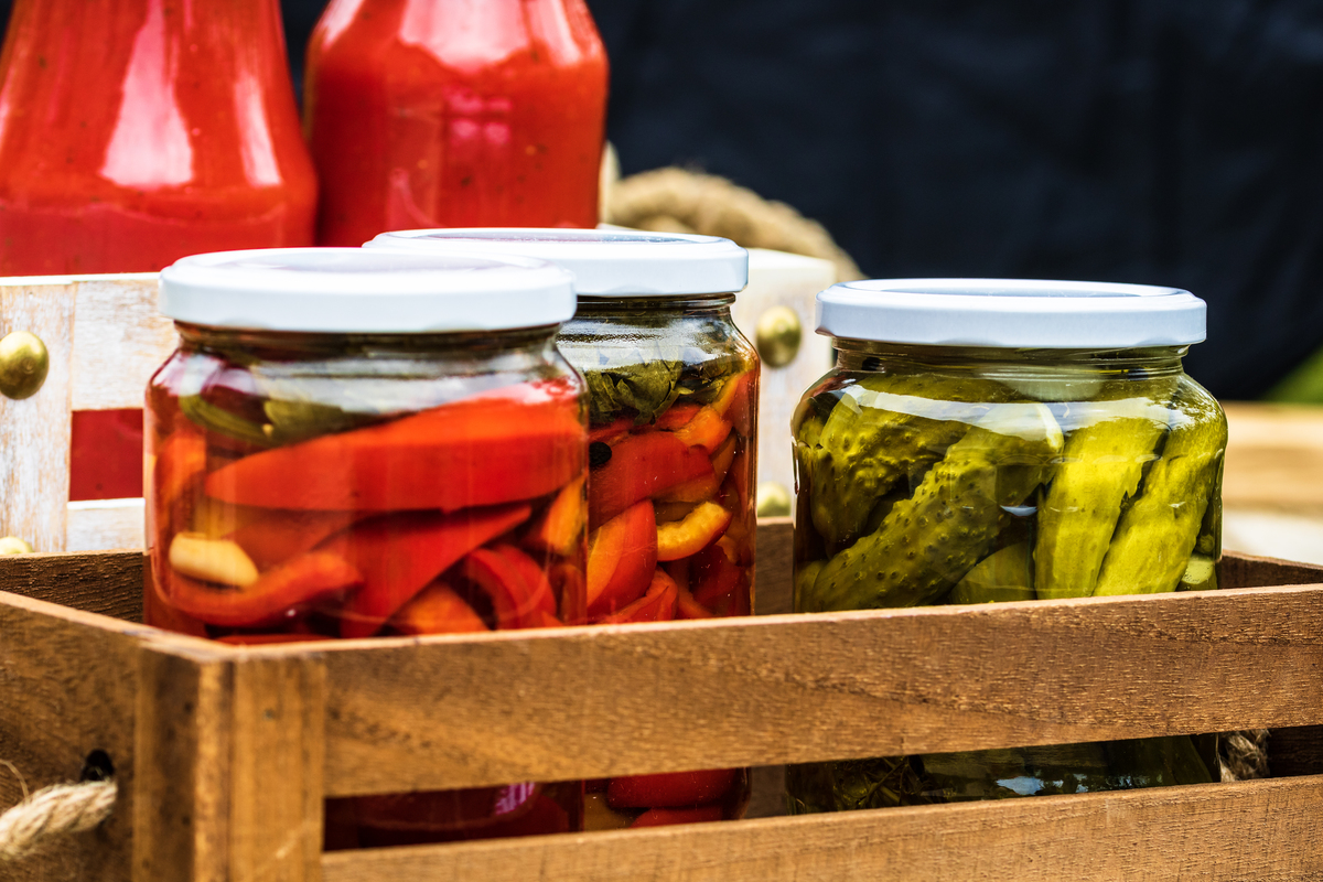 送朋友的醋，放办公室一年没拿走，是嫌弃吗？