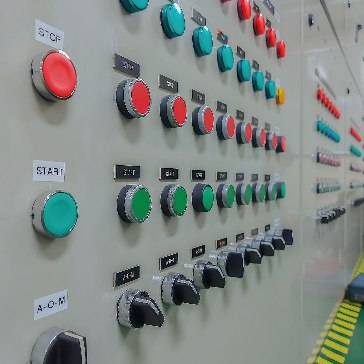 配电房必备安全利器：防爆应急灯的必要性及选购指南