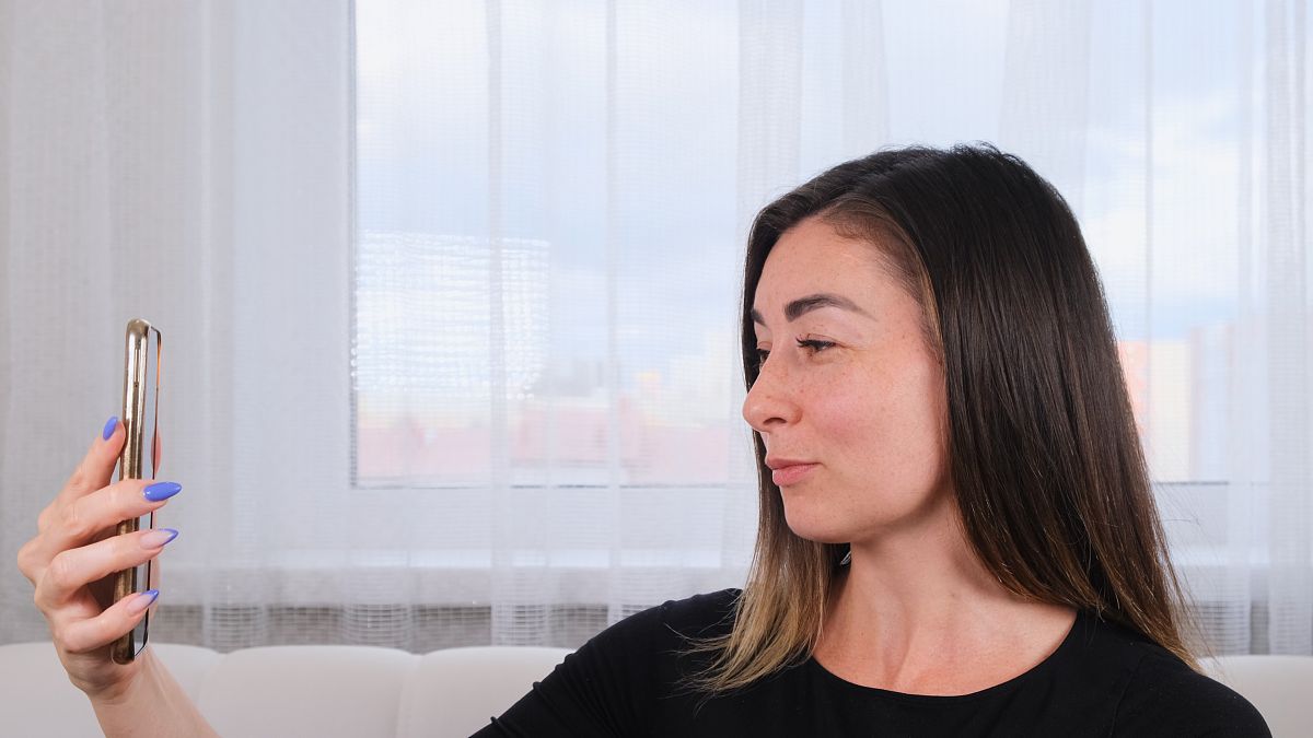 human 我最近认识一个女孩;