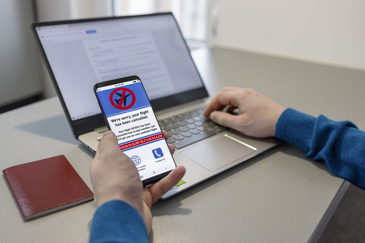 飞机票信息填写错误，出票中取消订单，能否成功？