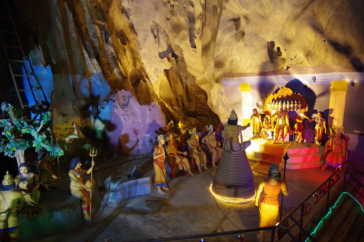 天斧沙宫地址 - 南宁市中心繁华地段的综合性商业建筑