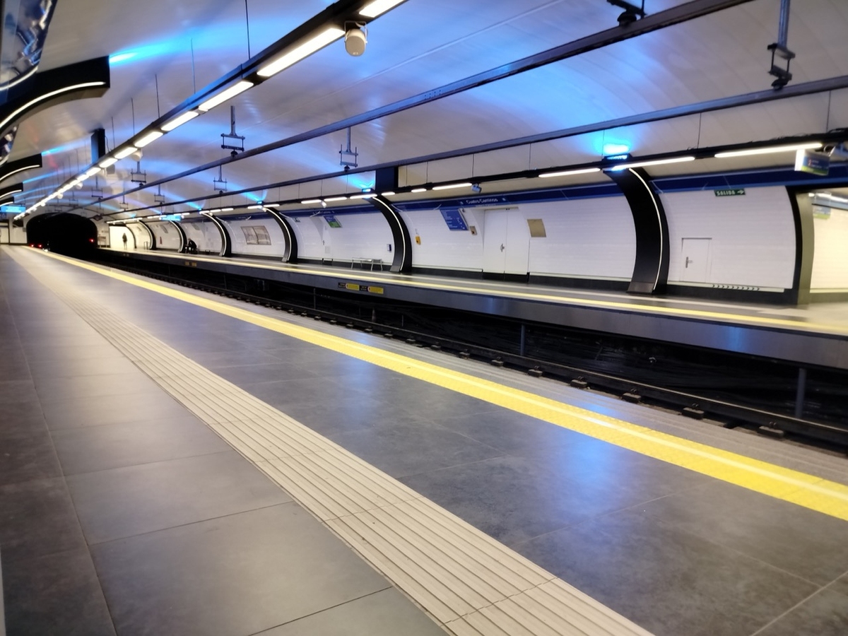 地铁：快速高效的城市交通解决方案