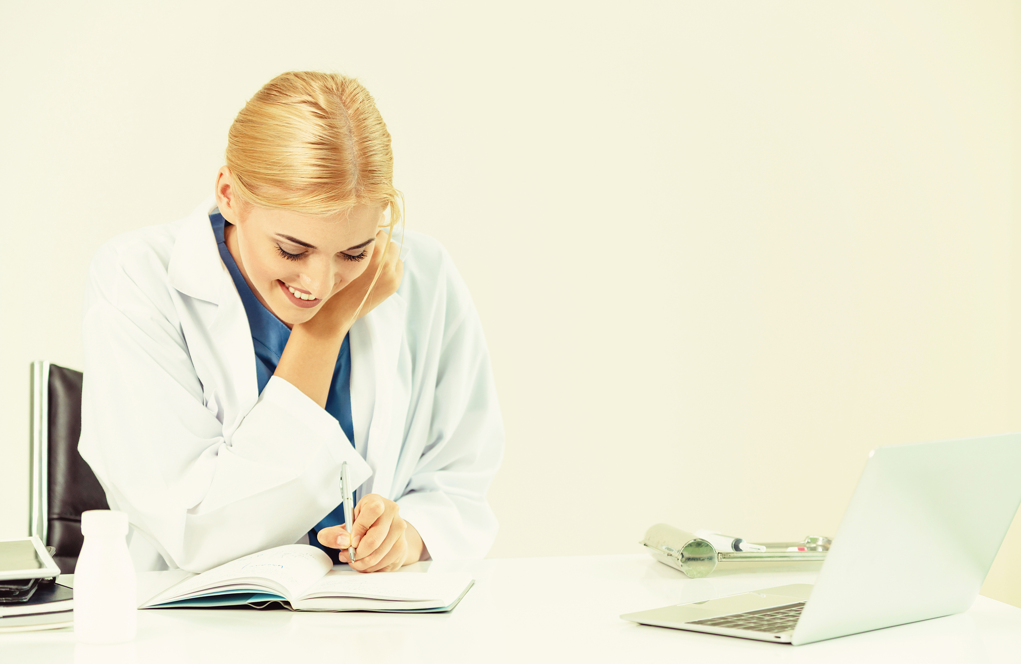 优一紫苏油软胶囊: 功效、服用时间及适用人群