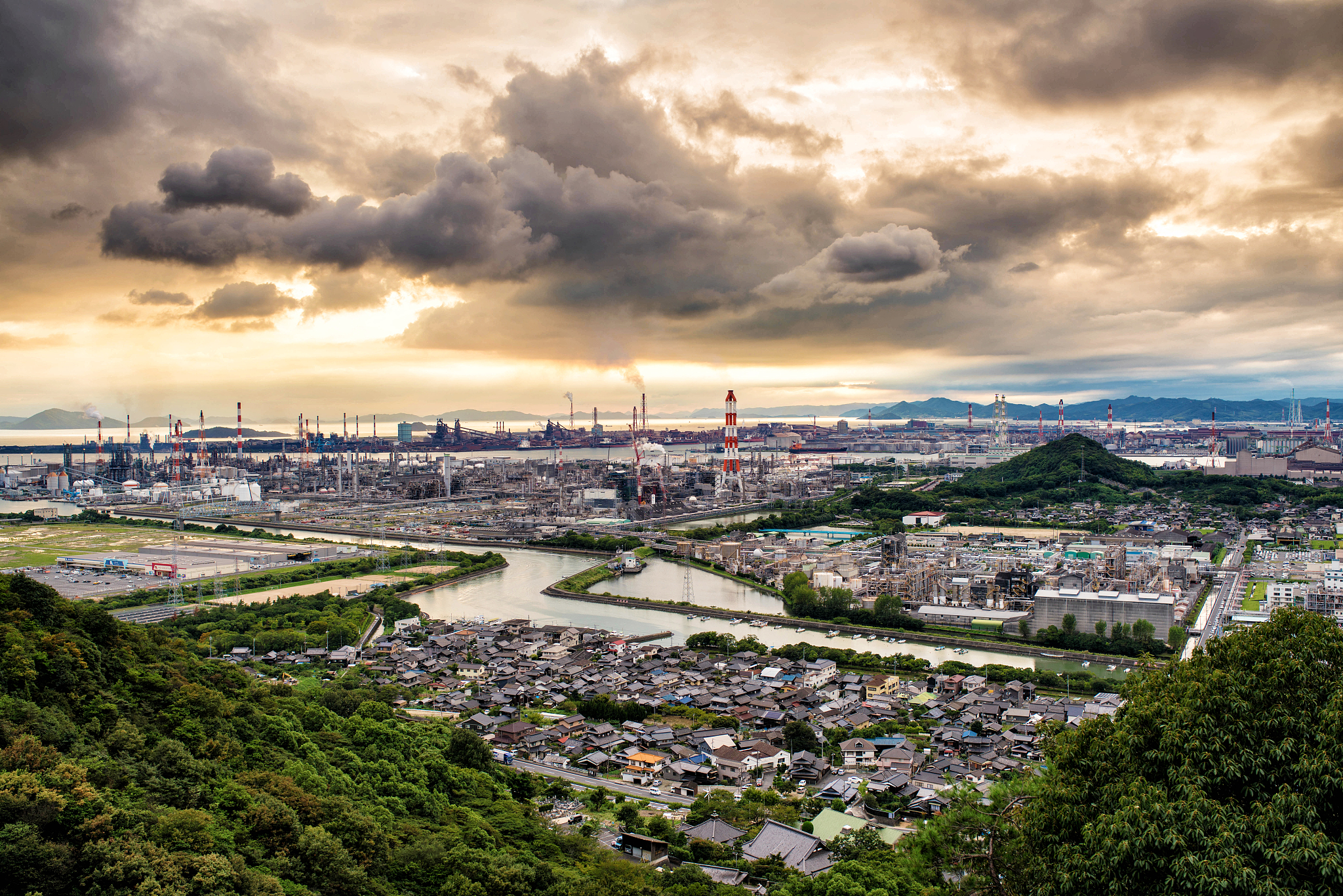 petrochecmical factories in the early evening