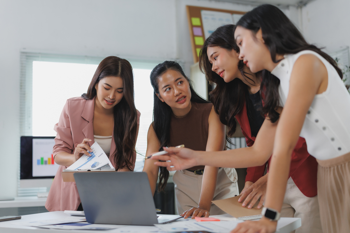 四川女孩中专学什么好？职业发展建议