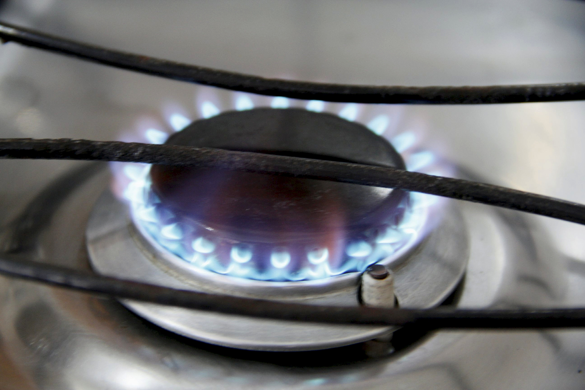 请列举10个Leidenfrost Phenomenon在现实生活中的具体应用