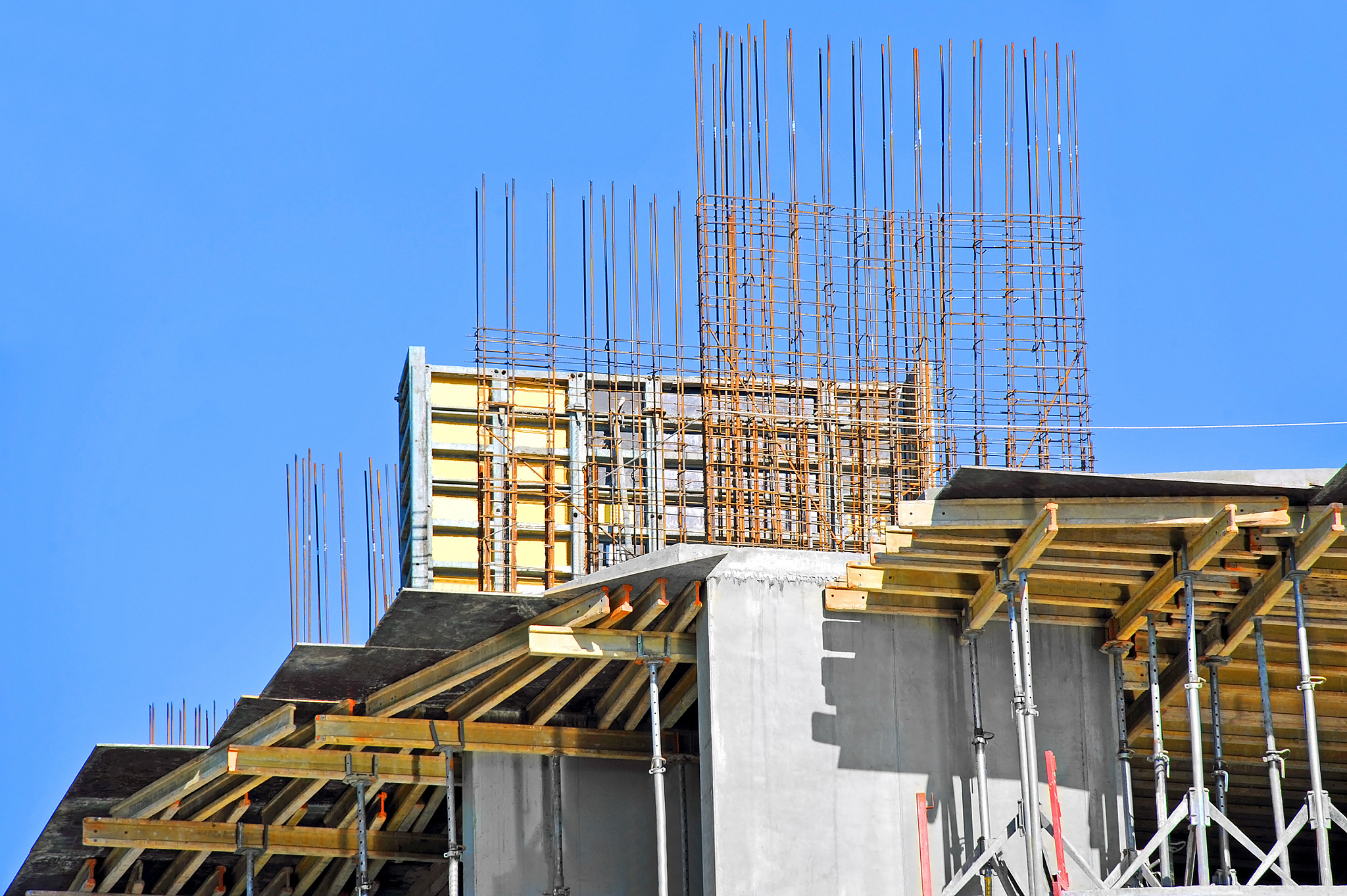 工程施工中建筑材料选择及质量控制策略研究: 国外研究现状综述