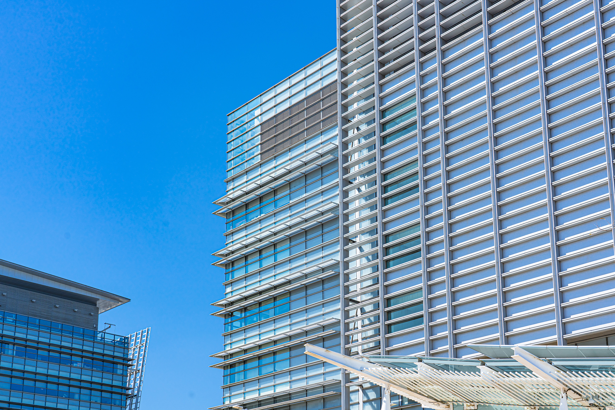 西安职业技术学院的房地产经营与估价专业主要学习哪些课程