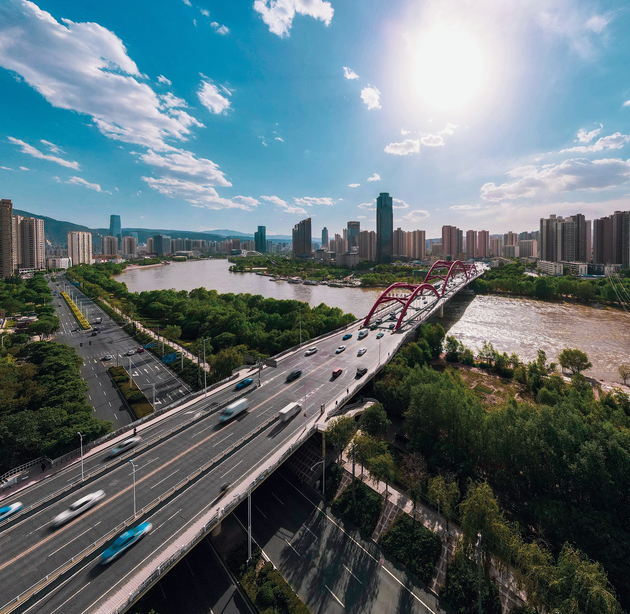 甘肃可以读双语导游专业的职校有哪些