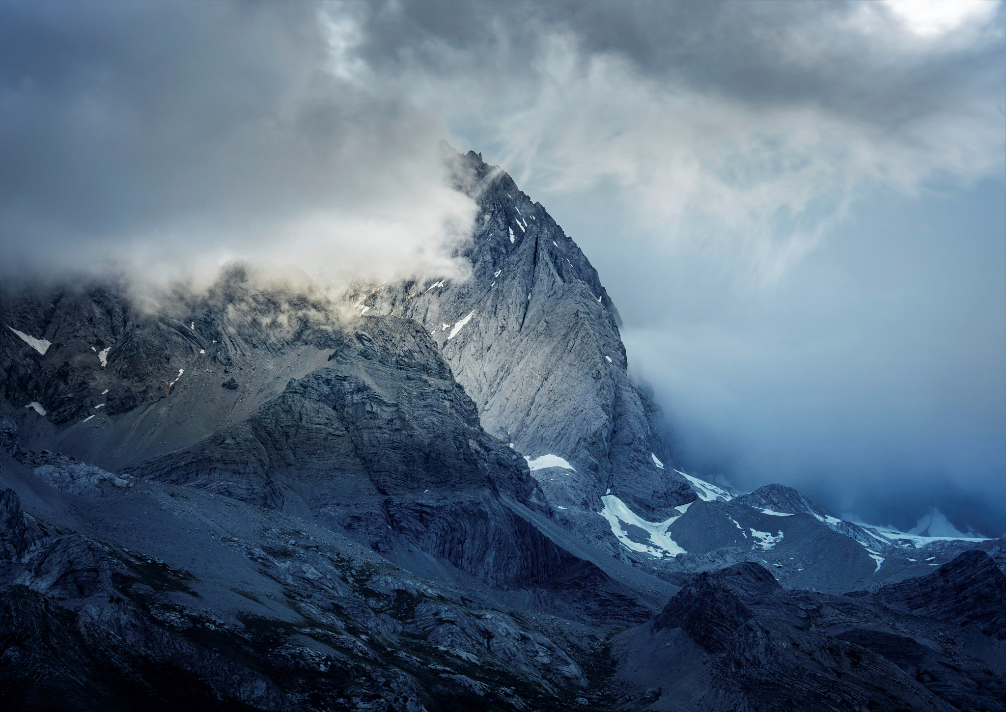 琵琶行诗歌短评400字