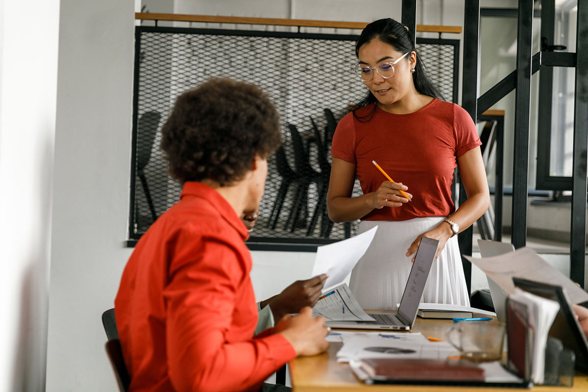 女项目经理如何平衡事业与家庭之间的关系需重点写明触动较深或影响较大的某一件事或某个时刻以此作为案例支撑