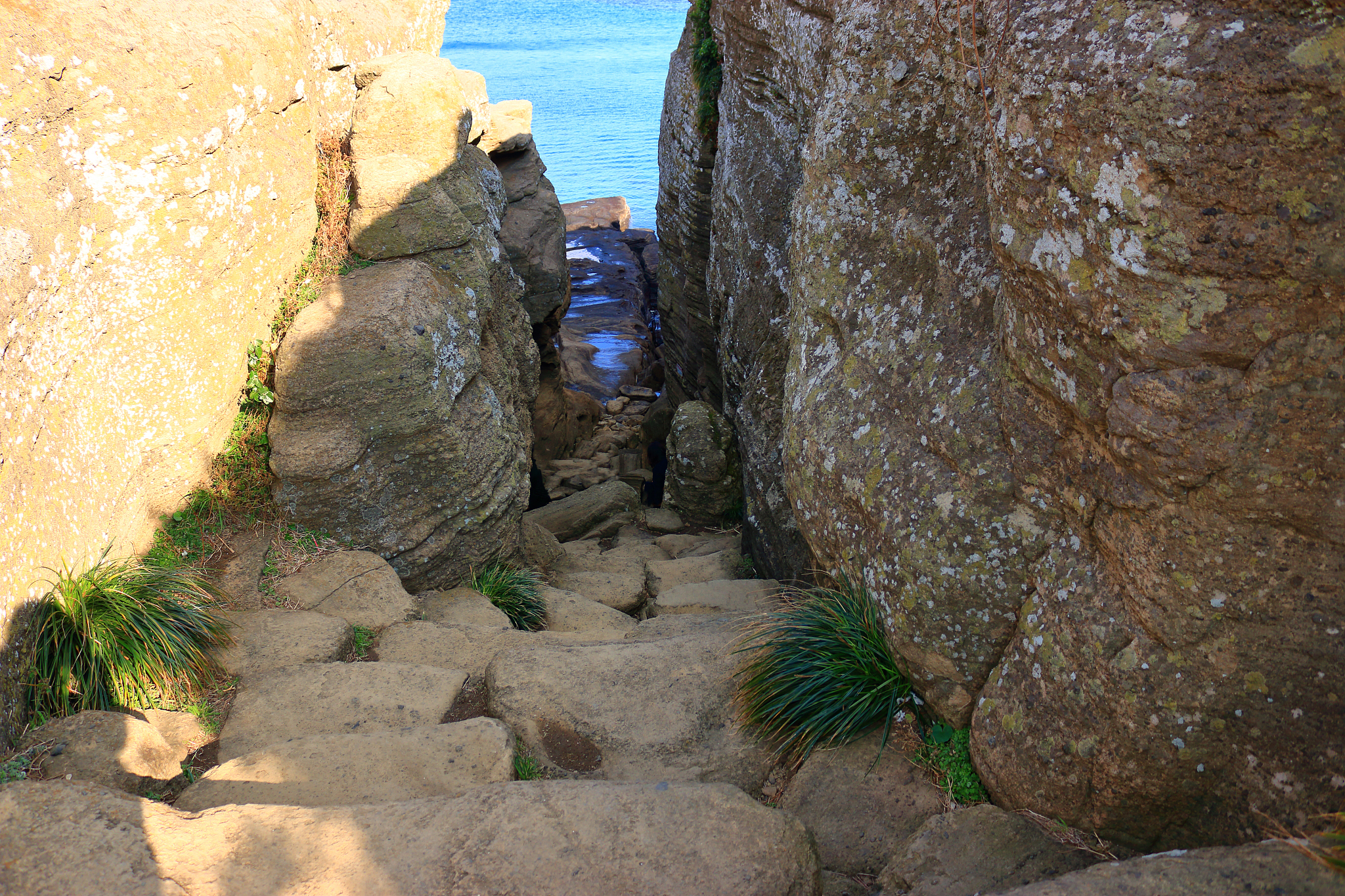 dragon head coast, sediments, volcanic sulf, sea,