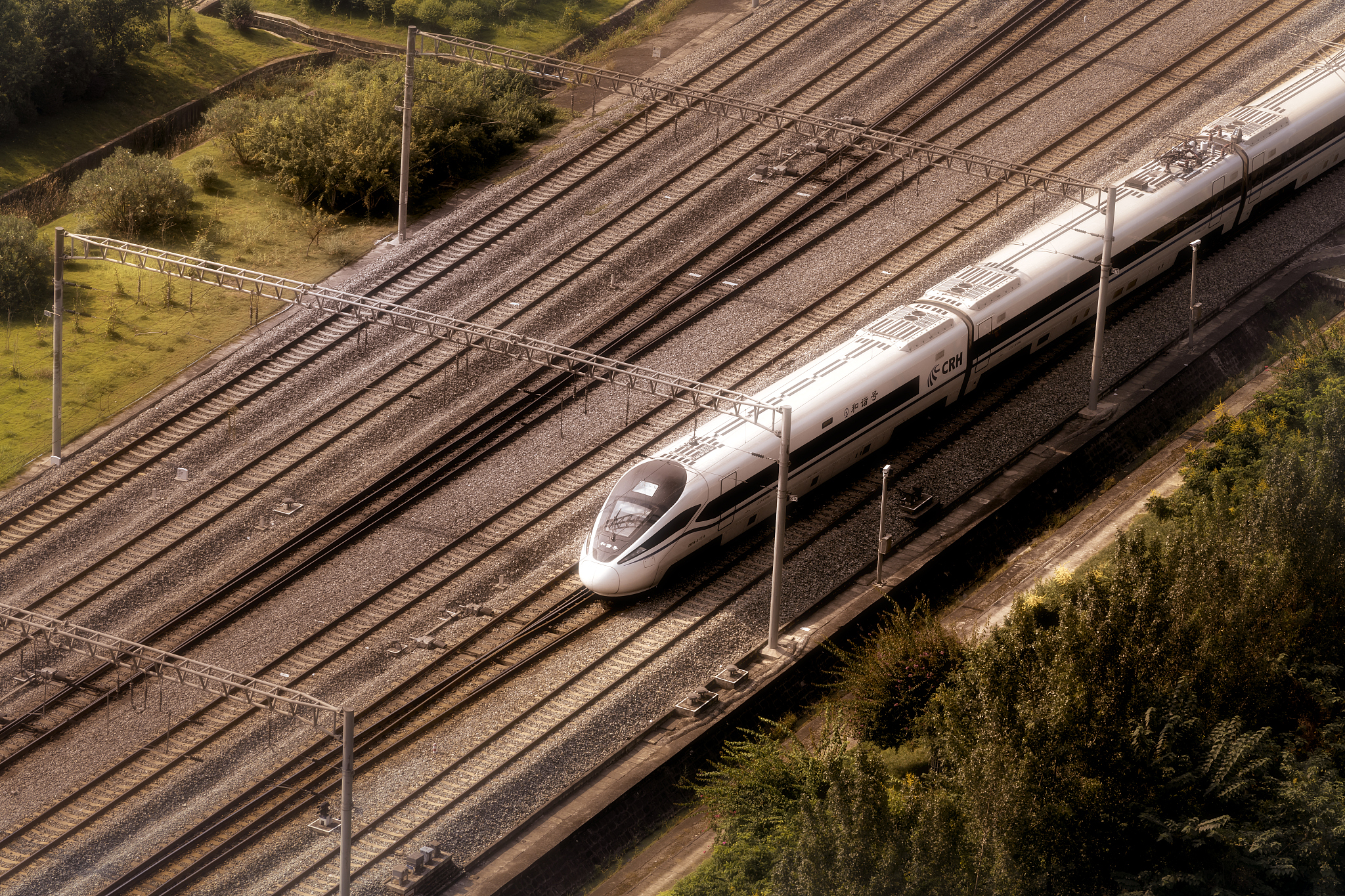 成都铁路学校：高铁长怀段通车，喜迎发展新机遇