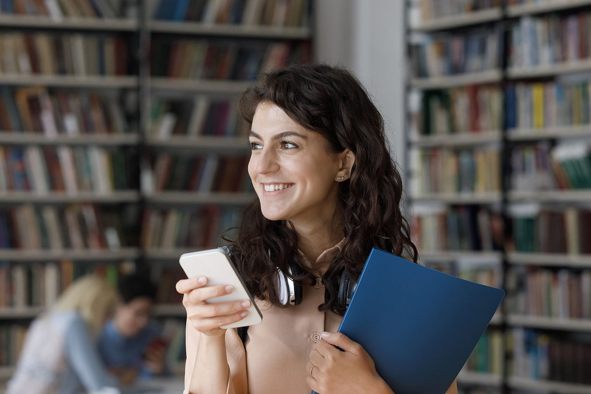 贵州民族大学中专部2020招生简章