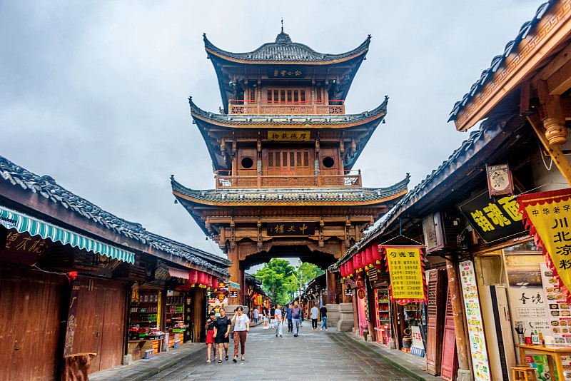 南充2022年卫校和职高哪个好