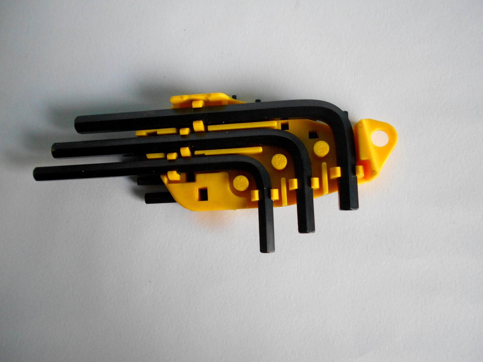 如何正确使用绑扎带收紧器？