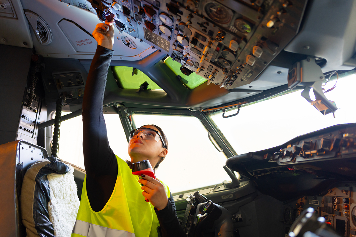 黄冈科技职业学院直升机驾驶技术专业招生简章-培养未来飞行员