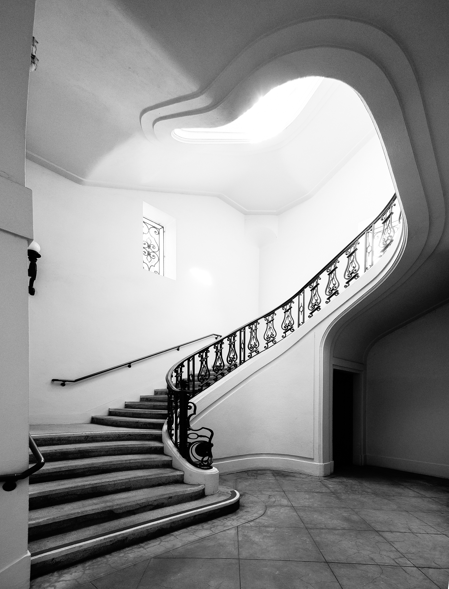 3分钟英语小故事：迷路与寻找 - 简单易懂，附带感想！