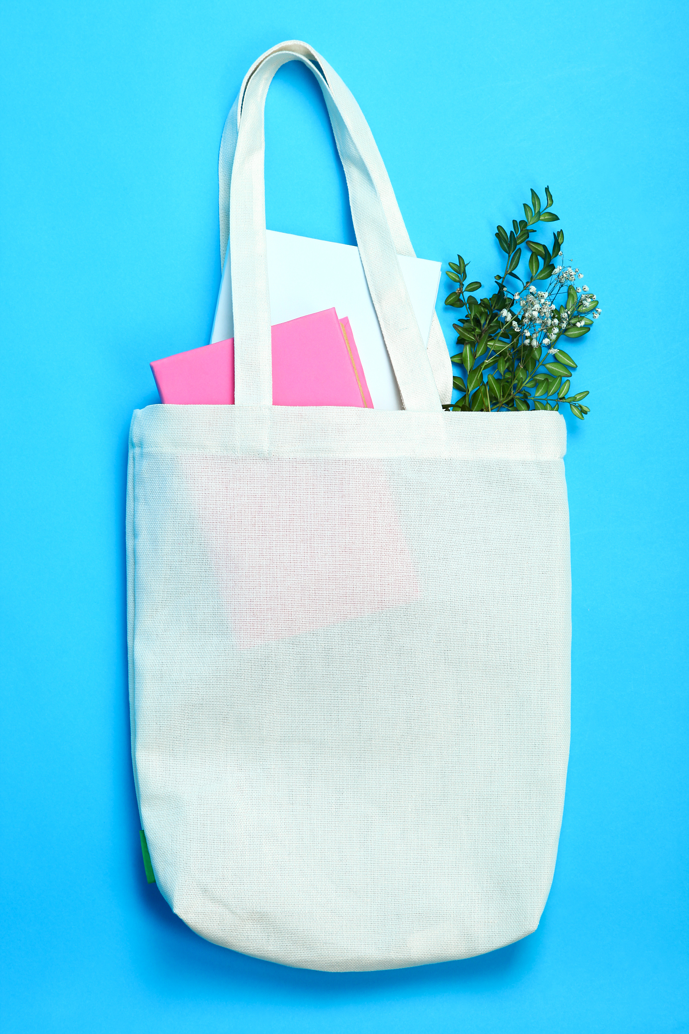 请帮我写1篇600字博客文章主题是：帆布包怎么洗