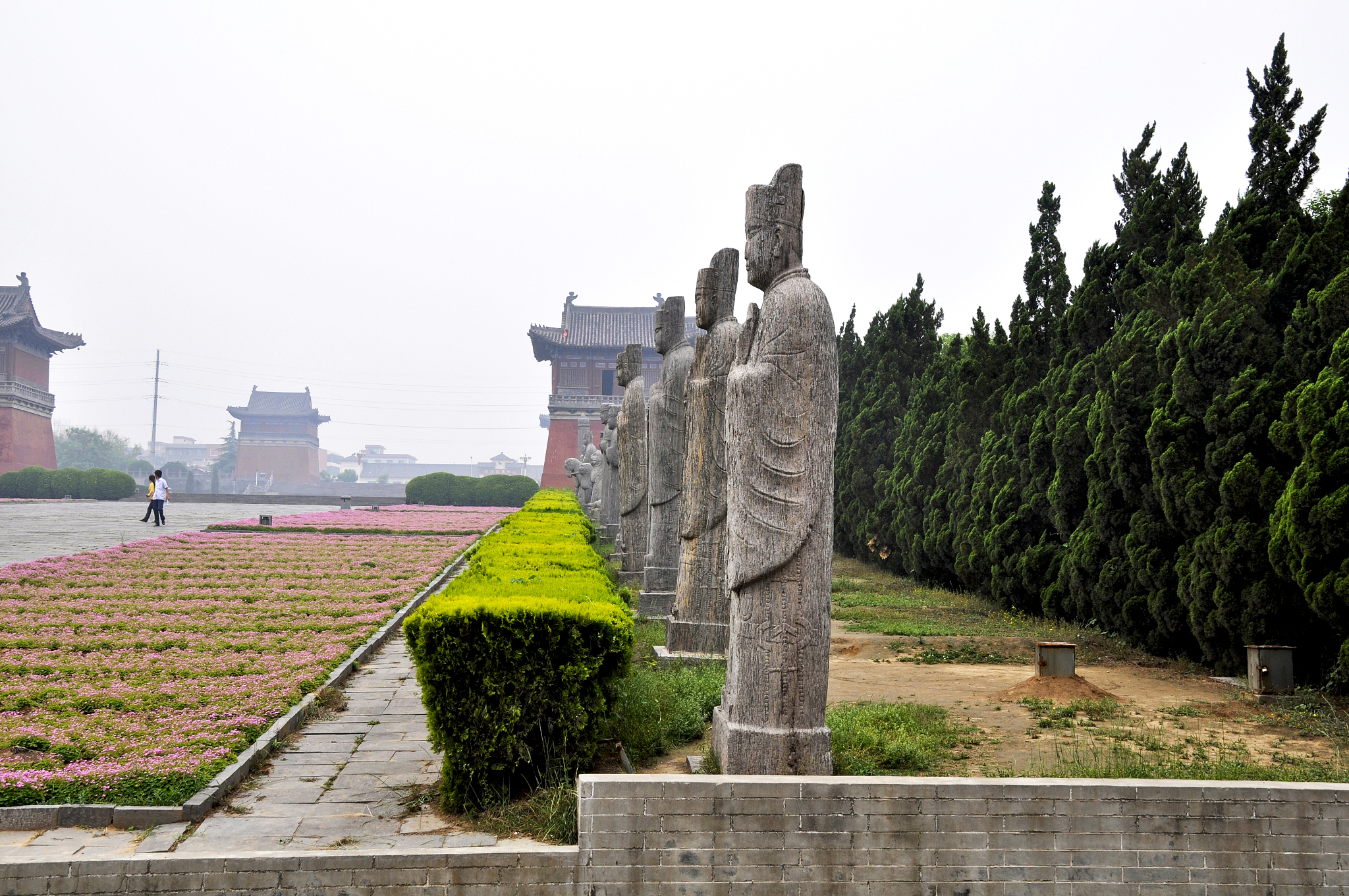 statues at gongyi song dynasty tombs, henan province, china