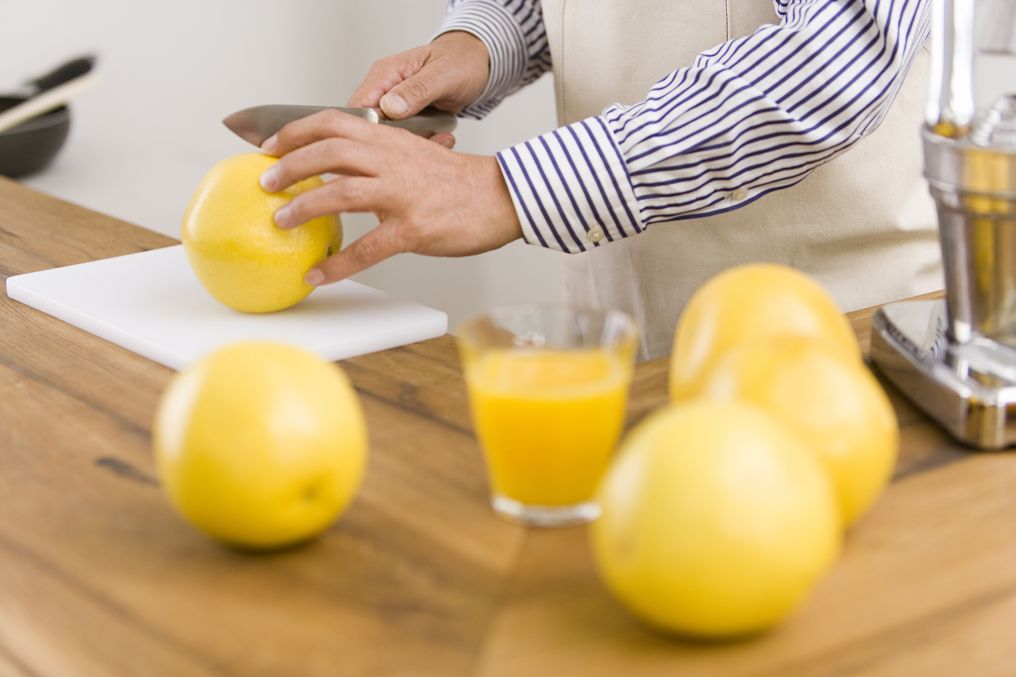 男人撒娇，老婆买柚子，欢天喜地逗趣味
