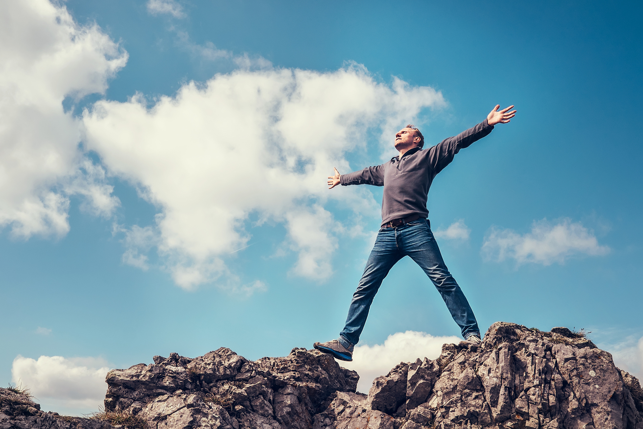 写一首赞美自己的诗