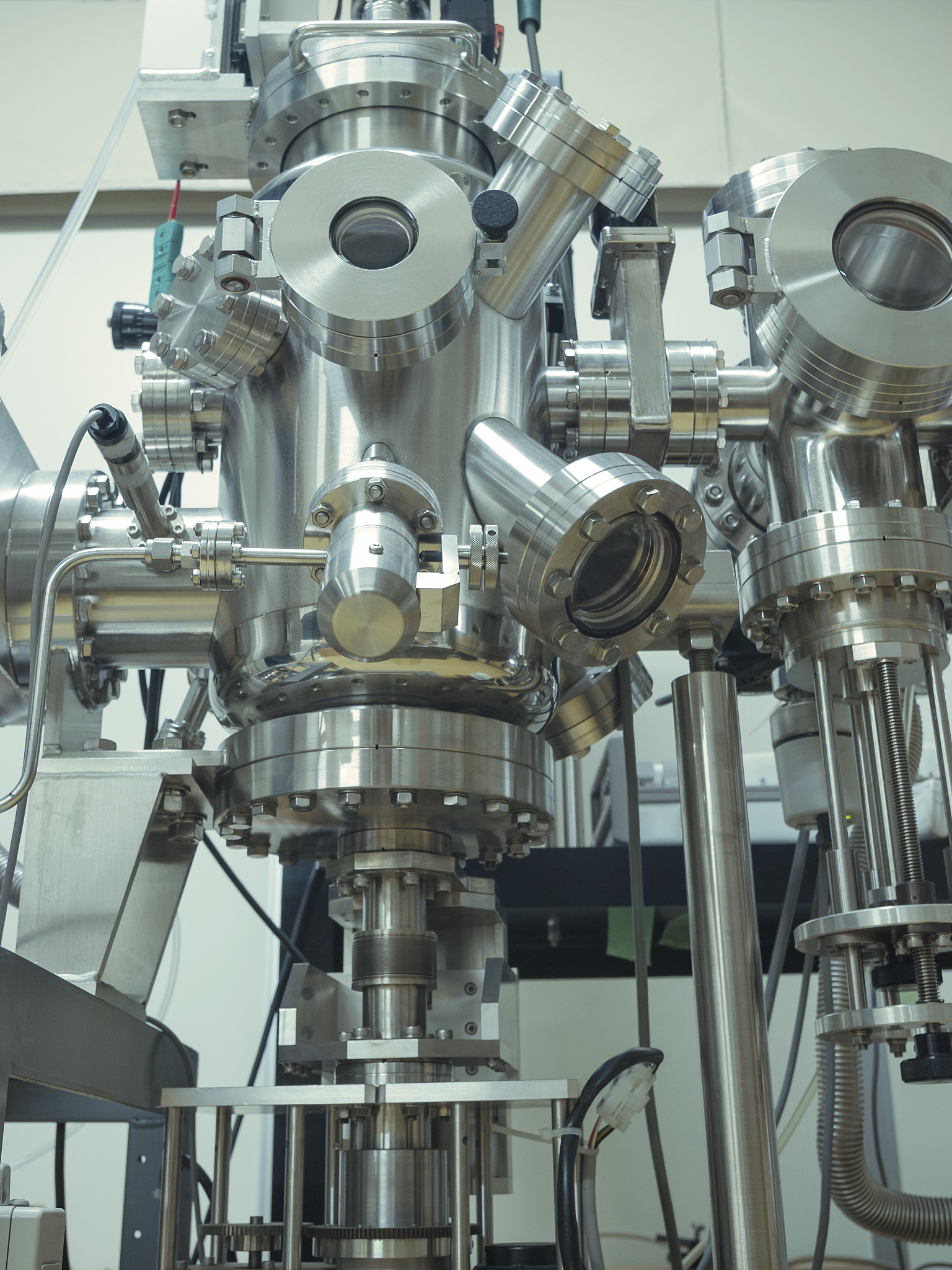 写一篇真空精炼的论文