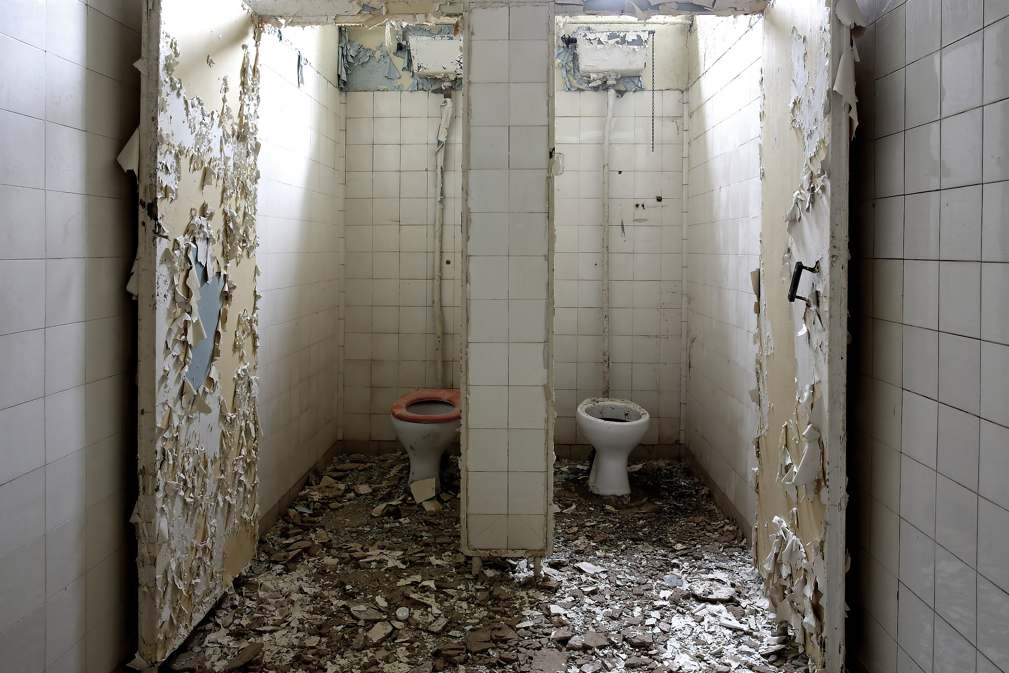 成都铁路卫生学校招生办联系电话、地址