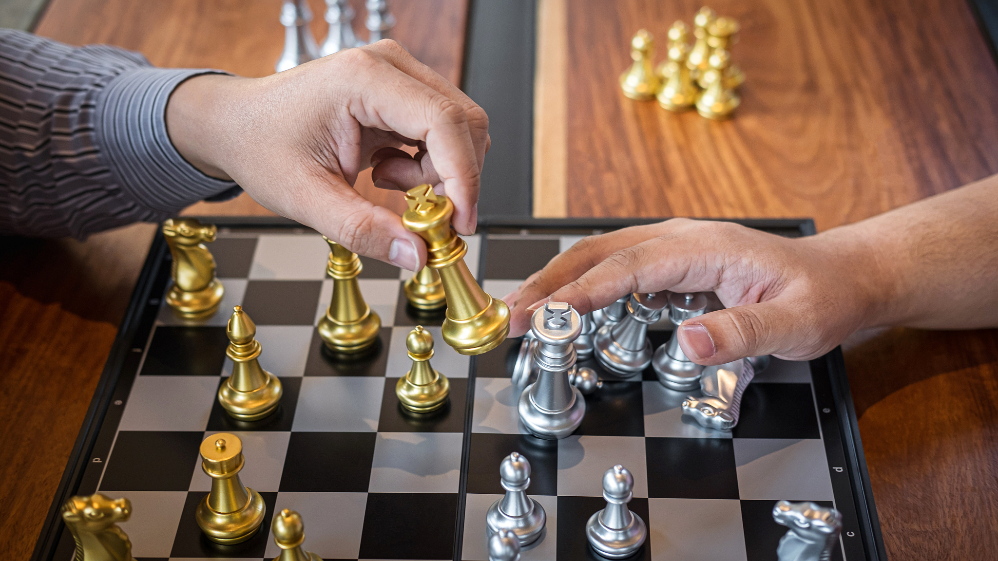 续写名言：能利用的全都利用，能创造的全都创造 - 探索无限可能