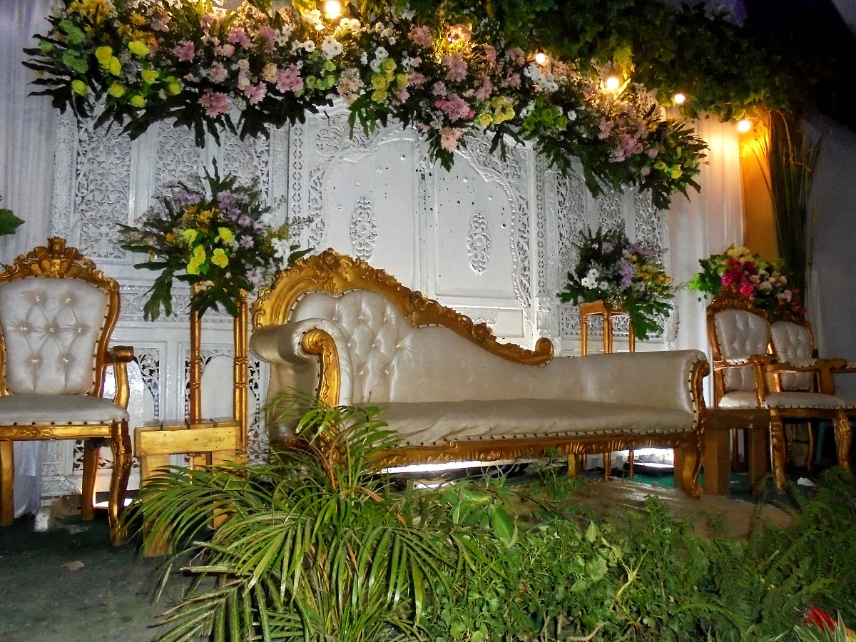 浪漫梦幻！婚礼现场氛围感满满，幸福洋溢