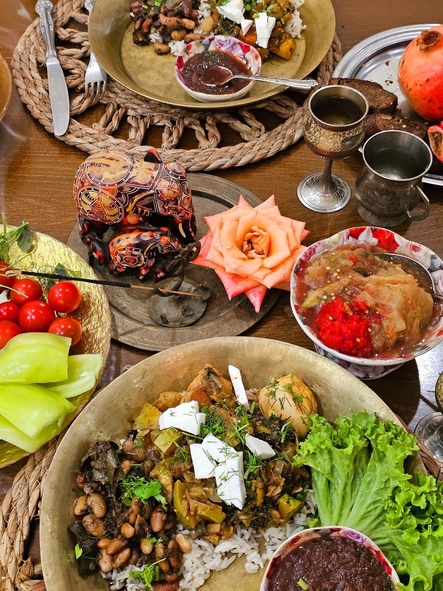 写一个拍美食的短视频策划方案