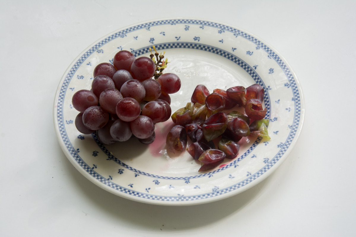 葡萄皮煮水喝有什么功效呢