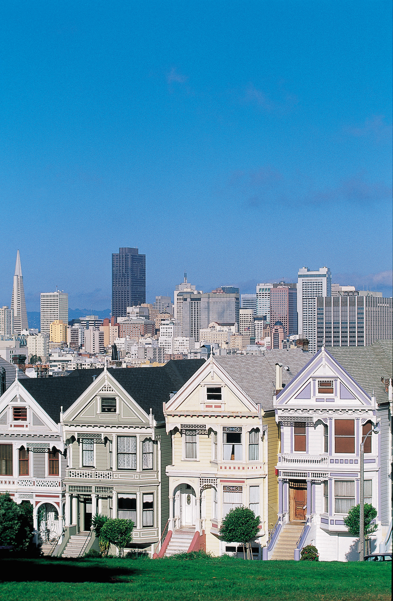 在加州有11套房子