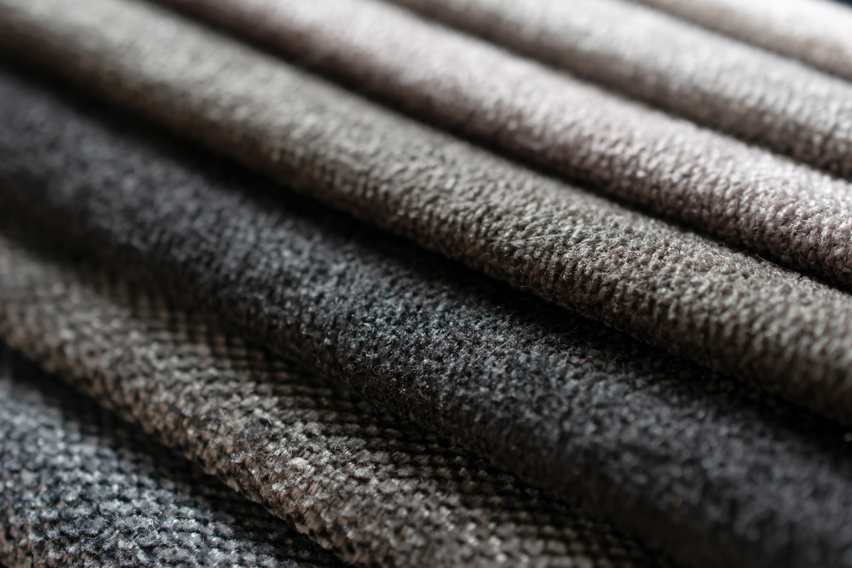 关于灯芯绒面料特点的500字文章