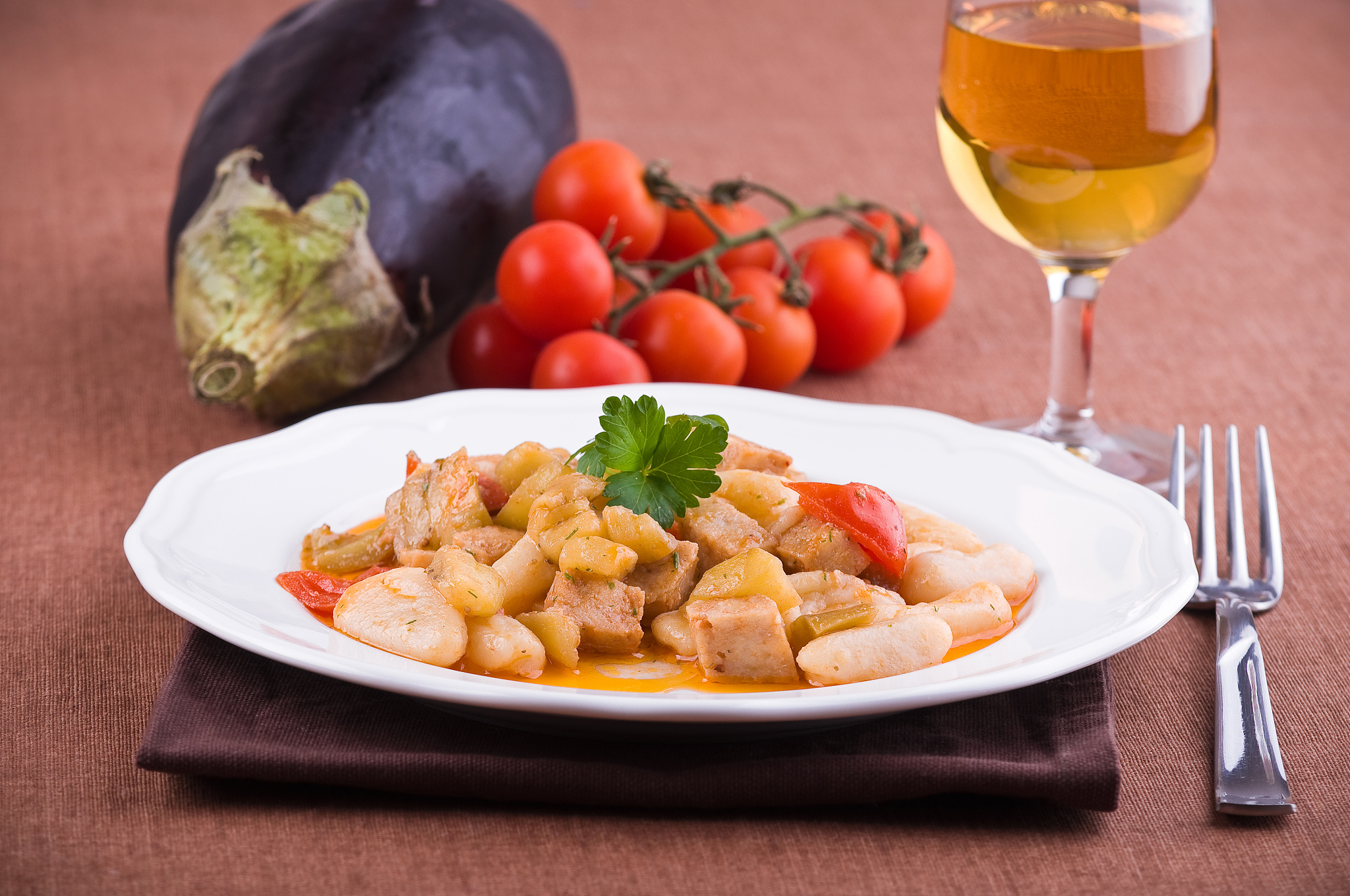 pasta with cherry tomatoes and aubergine.