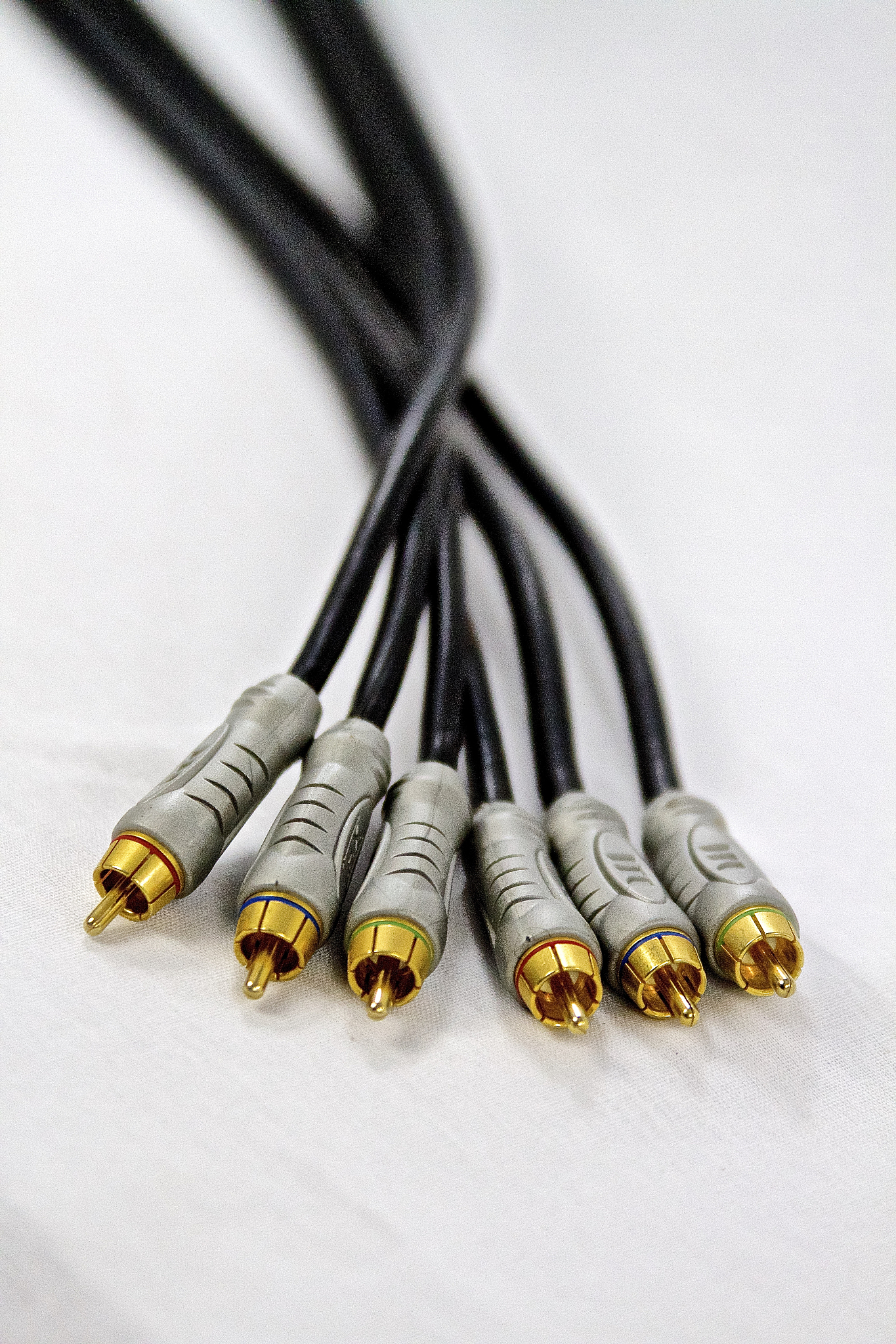 3 针母头防水接头连接控制器须知：使用 1T4 电缆