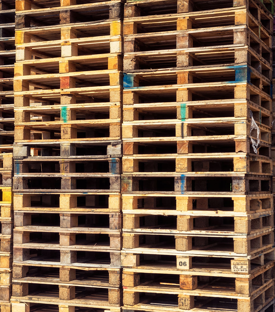 中缀表达式转后缀表达式：详解扫描 'n' 时栈元素