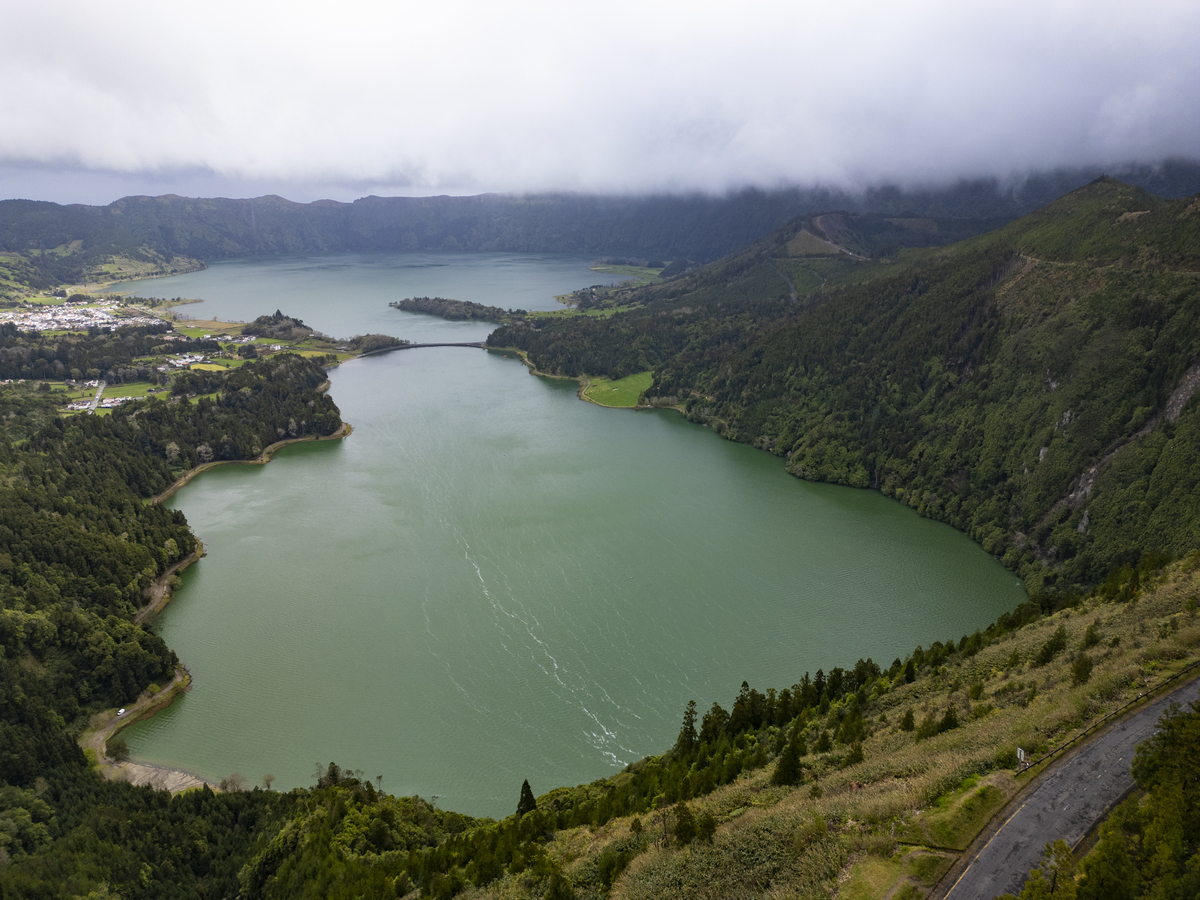 Shizitan Reservoir: A Comprehensive Overview of Chongqing's Largest Lake Tourism Spot