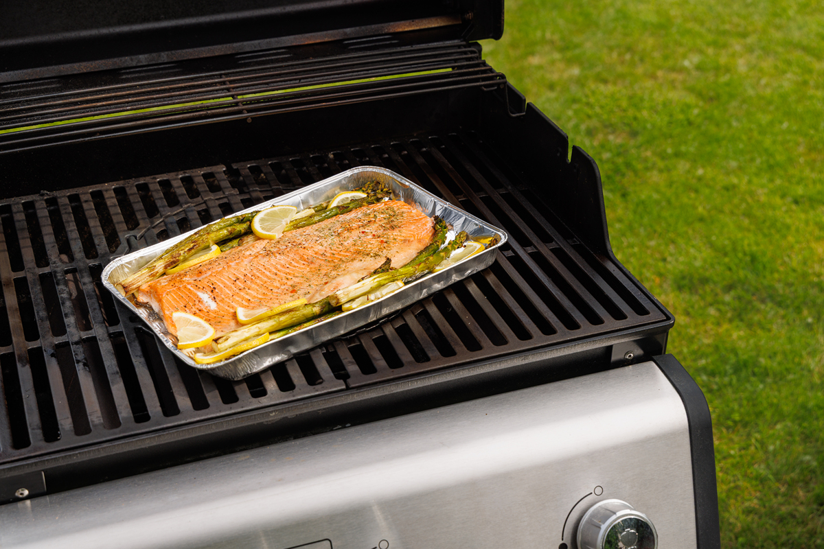 关于三文鱼主题的比较好的中文论文题目参考以下大纲一、引言11 三文鱼的背景介绍12 研究目的和意义二、三文鱼的物种特征21 三文鱼的分类和命名22 三文鱼的形态特征三、三文鱼的生命周期和繁殖31 三文鱼的生命周期32 三文鱼的繁殖方式四、三文鱼的分布和栖息地41 三文鱼的分布区域42 三文鱼的栖息地43 三文鱼的迁徙行为五、三文鱼的营养价值和经济价值51 三文鱼的营养价值52 三文鱼的经济价值53