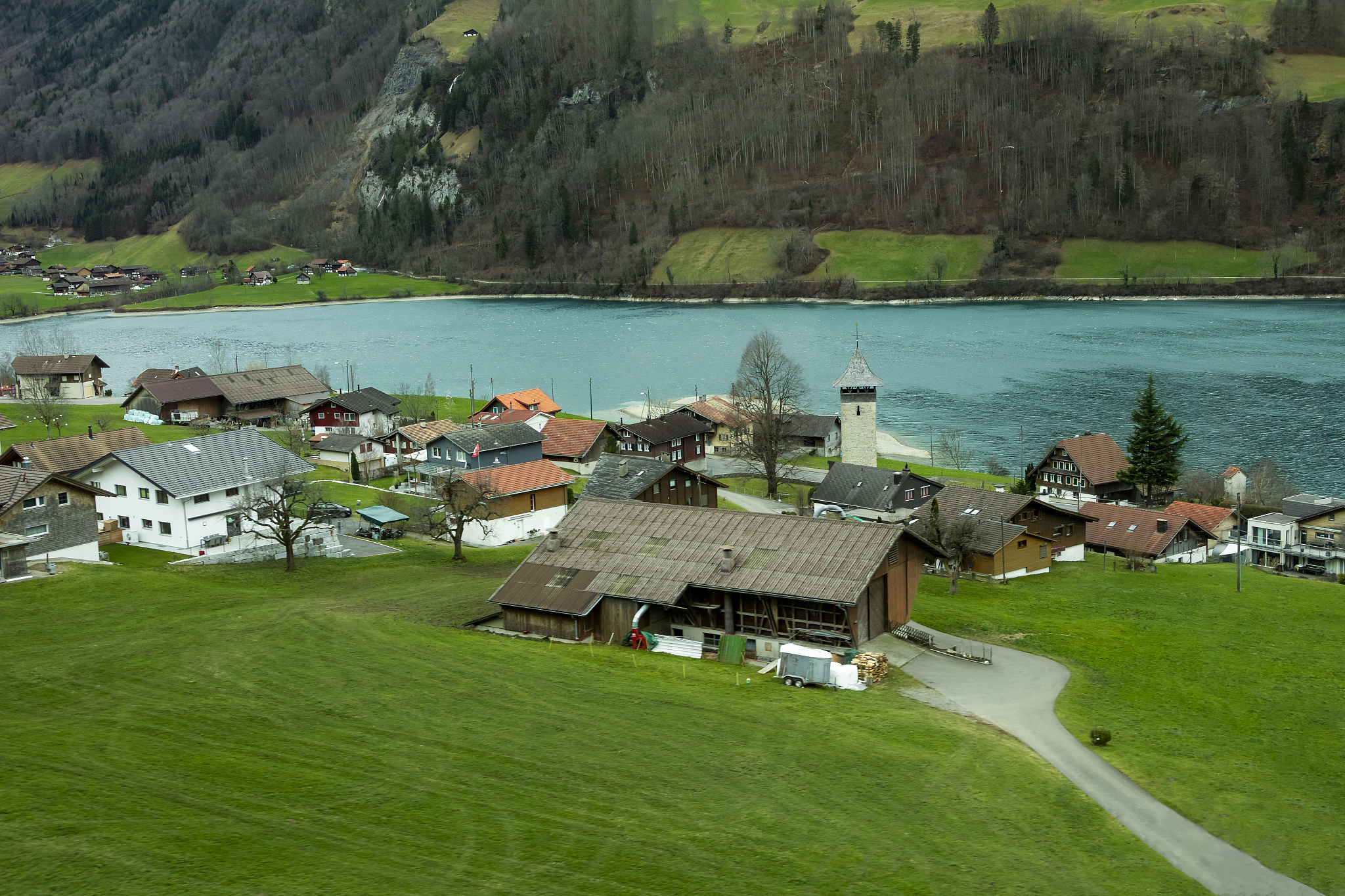 瑞士的英文翻译是什么？