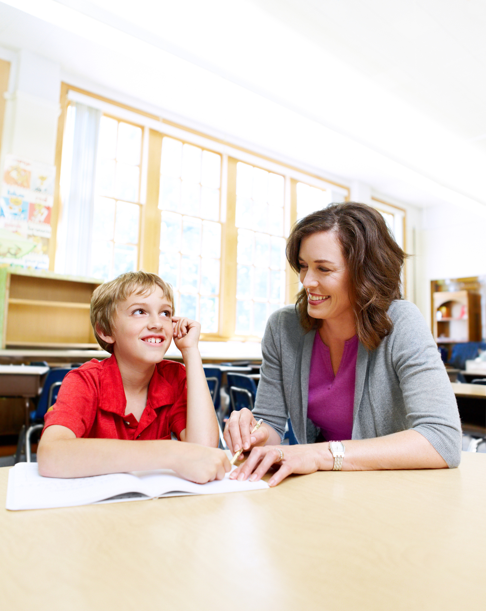 重庆微电子工业学校2020年招生：道路与桥梁工程施工专业（中专+大专）