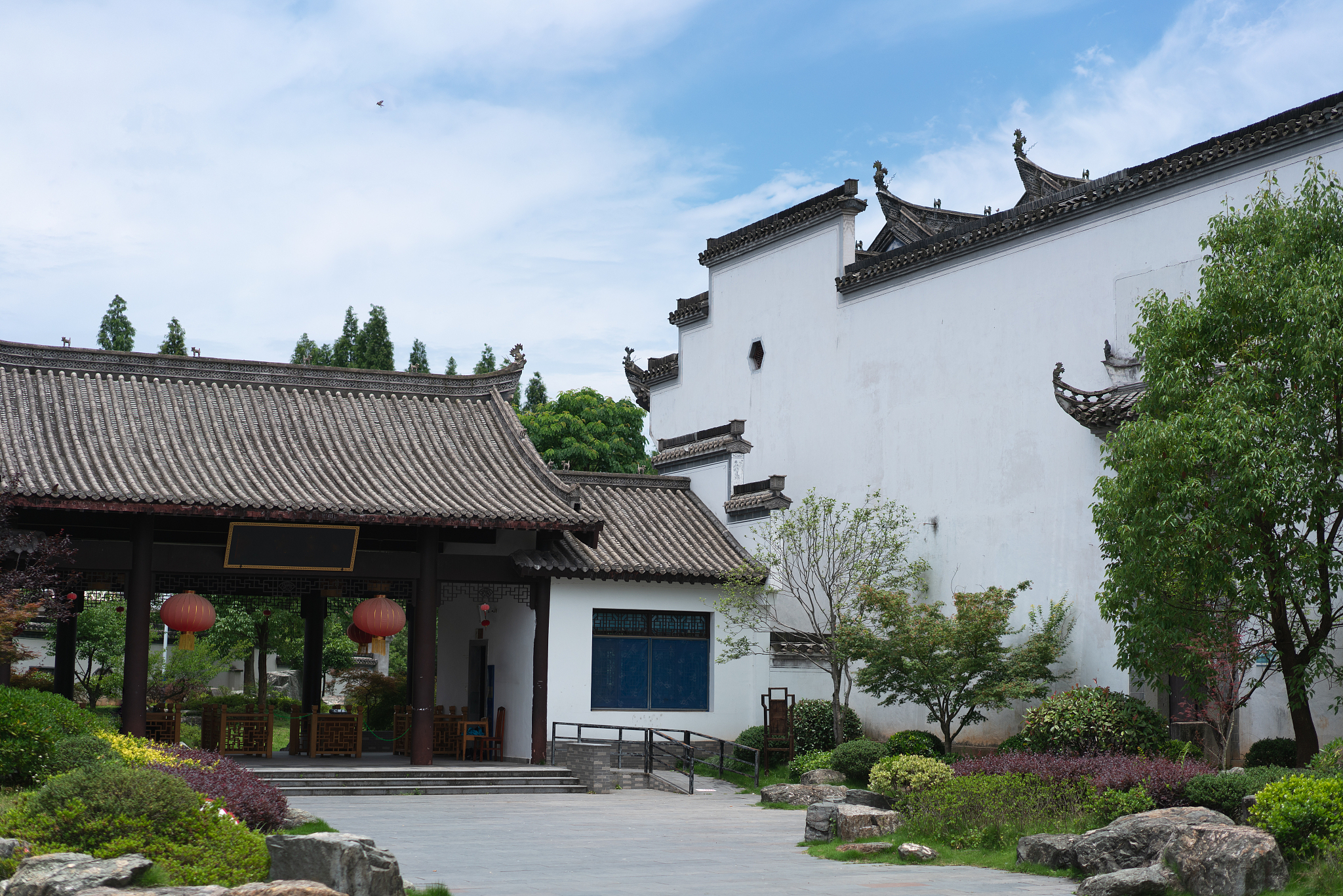 休宁徽匠学校2023年招生专业 - 培养徽派建筑工匠的百年学府