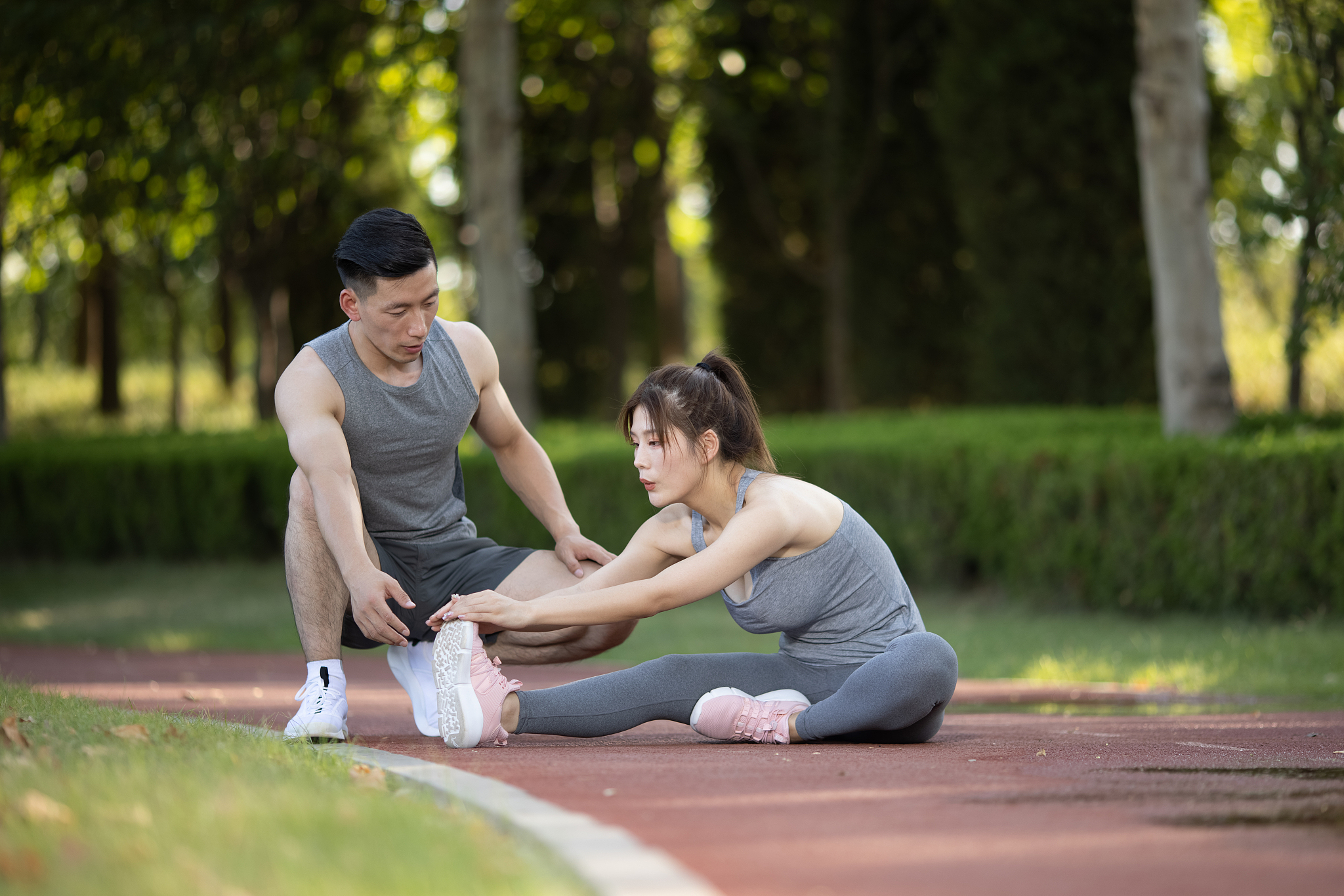 情侣一起锻炼的好处：增进感情、健康、减压、信任和提高效果